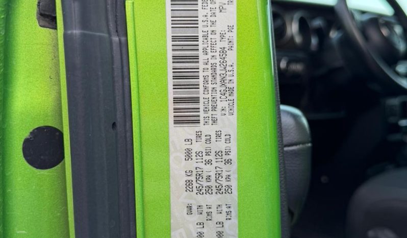 
								Jeep Wrangler Sport full									