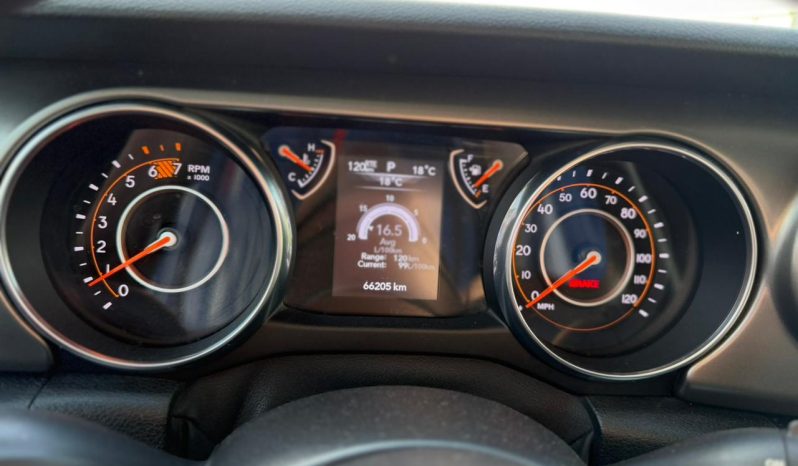 
								Jeep Wrangler Sport full									