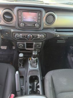 
										Jeep Wrangler Sport full									