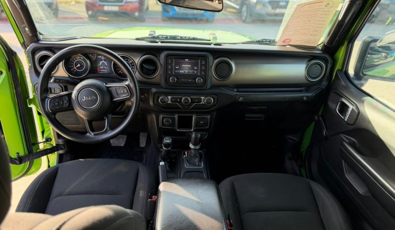 
								Jeep Wrangler Sport full									
