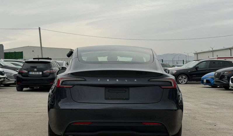 
								Tesla MODEL 3 full									