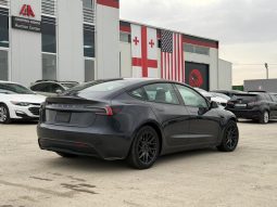 
										Tesla MODEL 3 full									