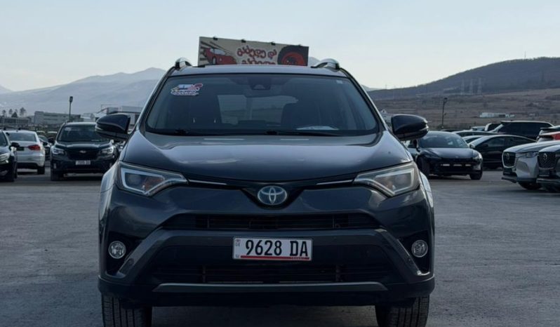 
								Toyota RAV4 full									