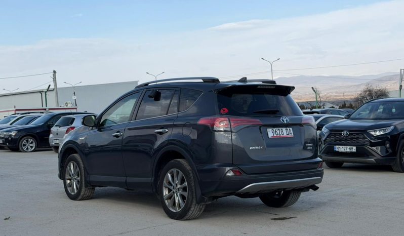 
								Toyota RAV4 full									