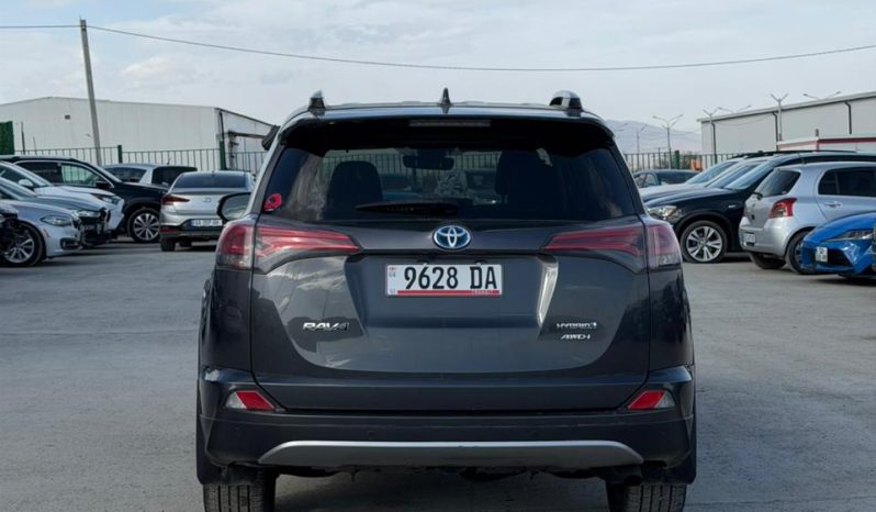 
								Toyota RAV4 full									