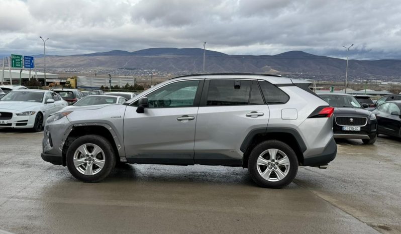 
								2021 Toyota RAV4 full									