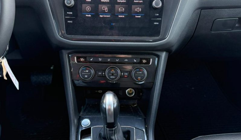 
								2021 Volkswagen Tiguan full									