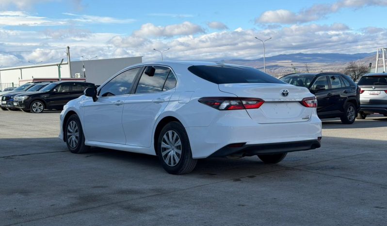 
								Toyota Camry full									