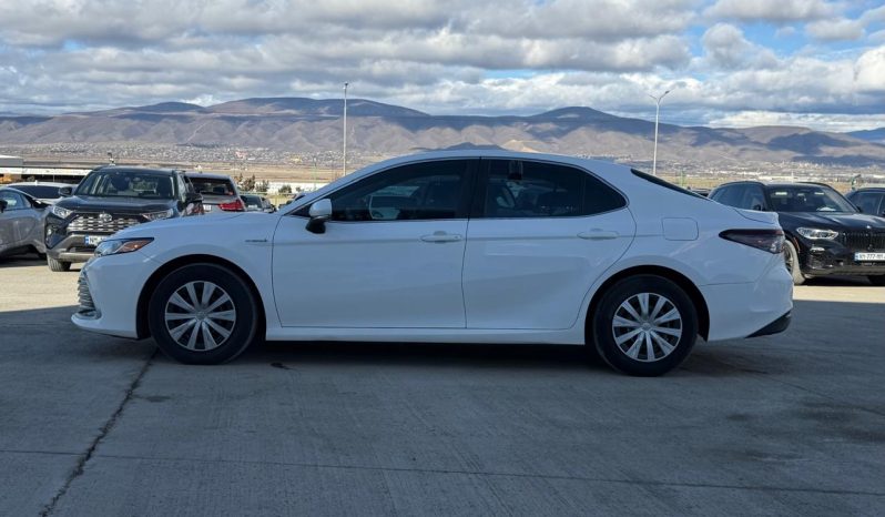 
								Toyota Camry full									