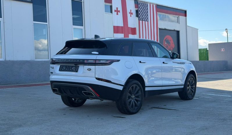 
								Range Rover Velar full									