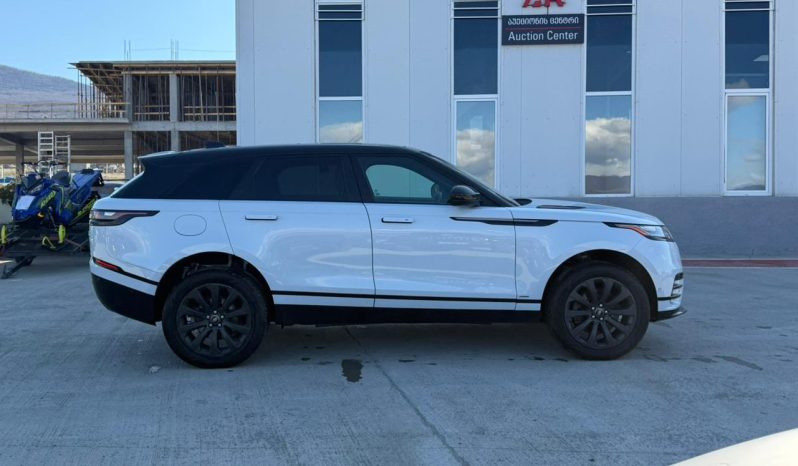 
								Range Rover Velar full									