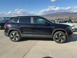 
										2024 Volkswagen Taos full									