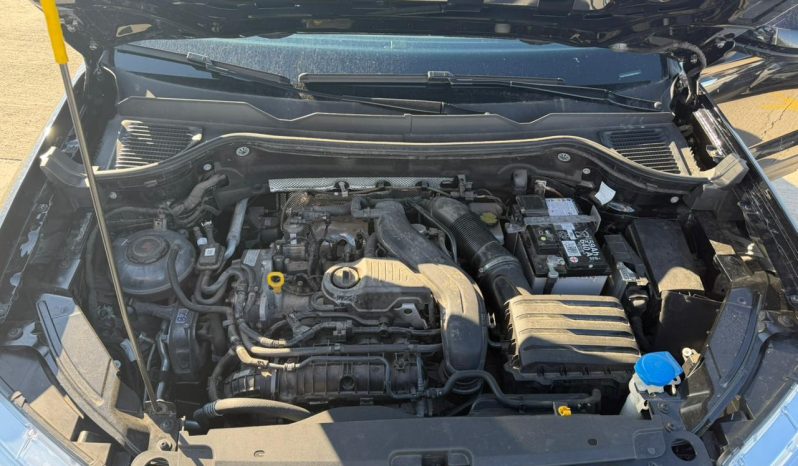 
								2024 Volkswagen Taos full									