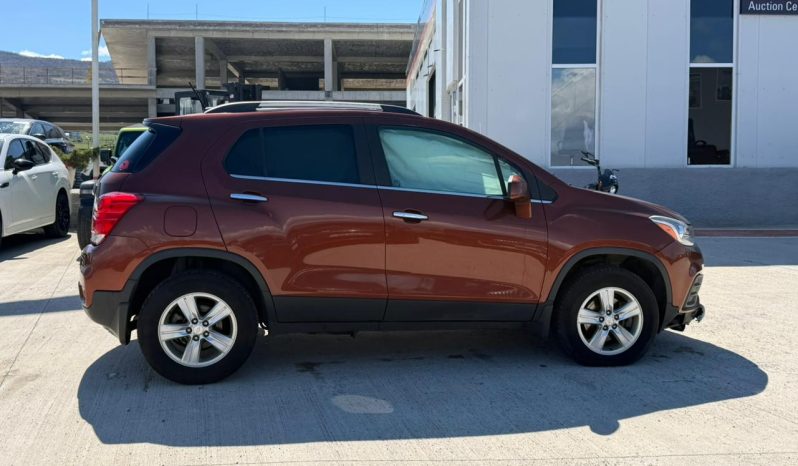 
								Chevrolet Trax full									