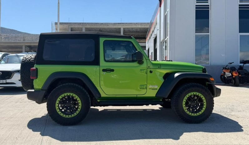 
								Jeep Wrangler Sport full									