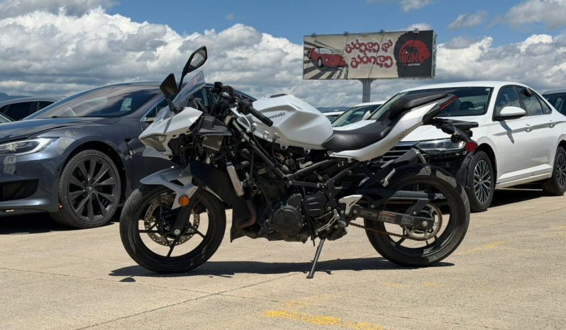 
								Kawasaki EX500 full									