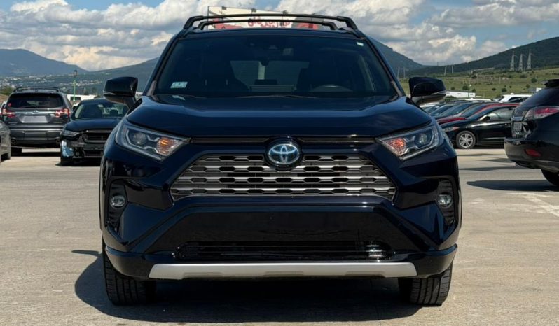 
								2019 Toyota RAV4 full									