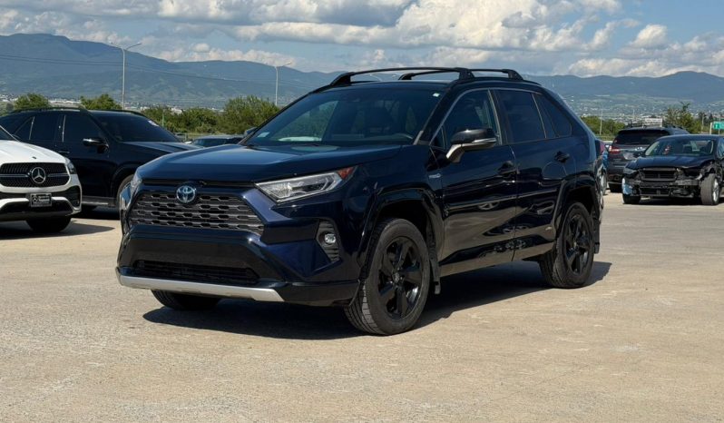 
								2019 Toyota RAV4 full									