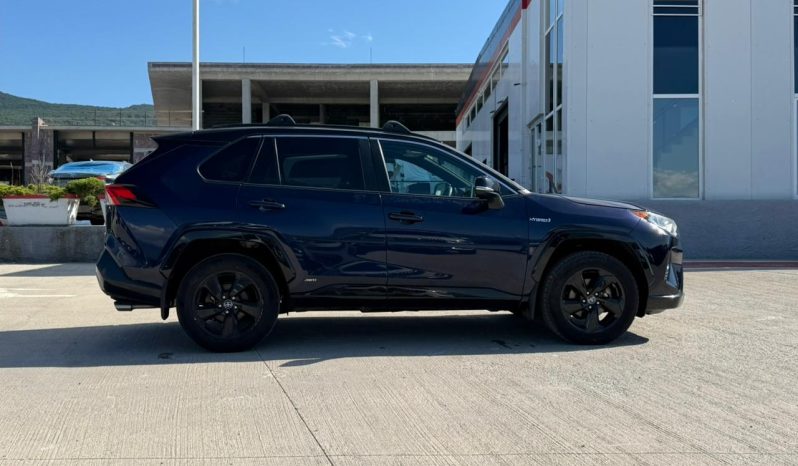 
								2019 Toyota RAV4 full									