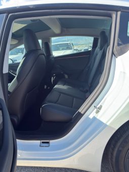 
										Tesla MODEL 3 full									