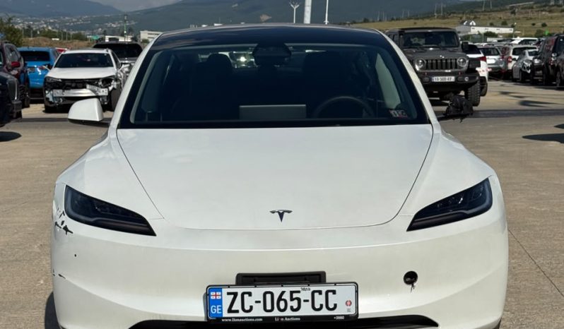 
								Tesla MODEL 3 full									