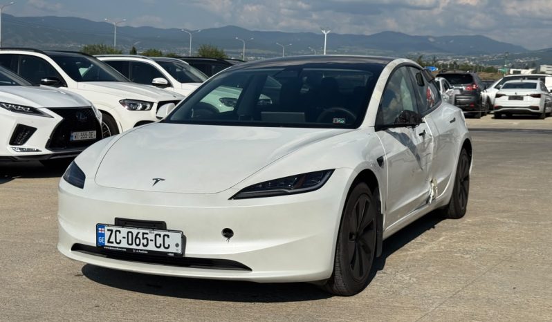 
								Tesla MODEL 3 full									