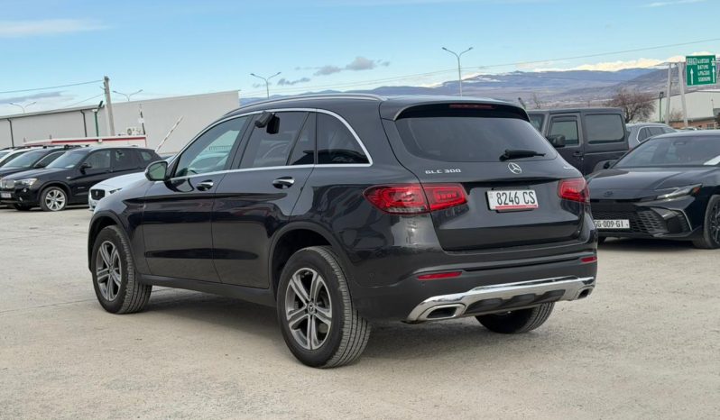 
								2022 Mercedes-Benz GLC-Class full									