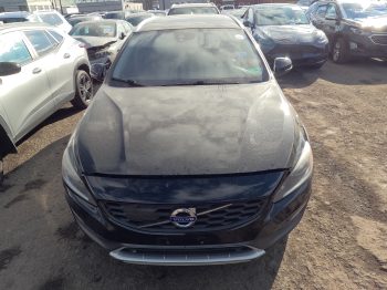 VOLVO V60 2015