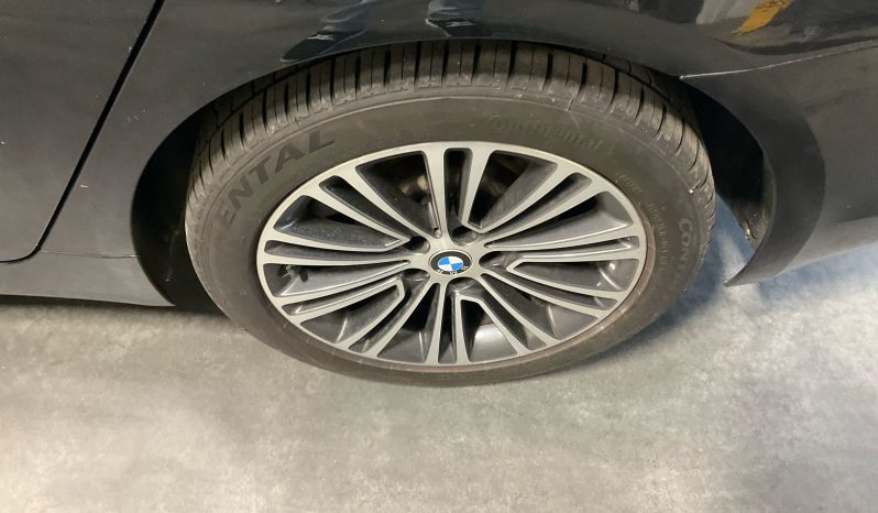 
								2018 BMW  530 full									