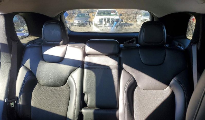 
								2019 Jeep Cherokee full									