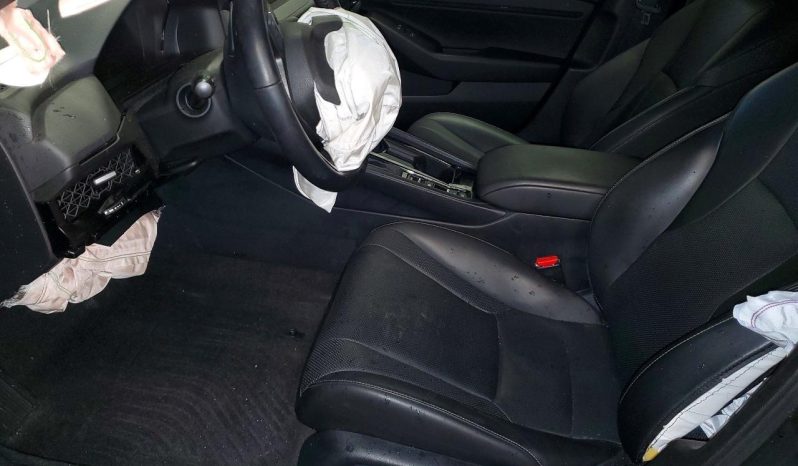 
								Honda Accord Hybrid full									