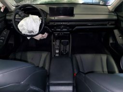 
										Honda Accord Hybrid full									