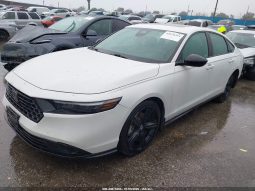 
										Honda Accord Hybrid full									