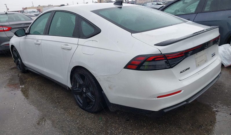 
								Honda Accord Hybrid full									