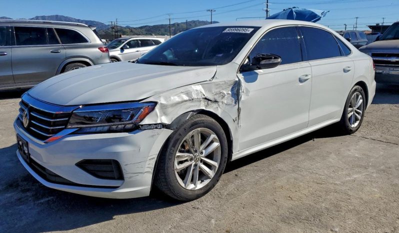 
								Volkswagen Passat full									