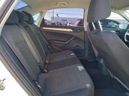 
										Volkswagen Passat full									