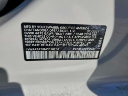 
										Volkswagen Passat full									