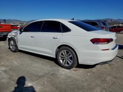 
										Volkswagen Passat full									