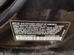 
										Volkswagen Passat full									