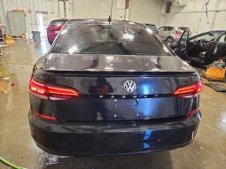 
										Volkswagen Passat full									