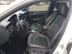 
										Volkswagen Passat full									