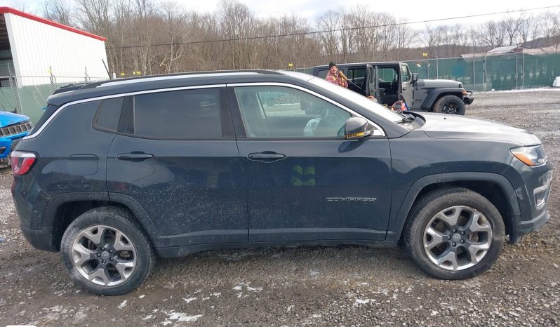 
								2017 Jeep New Compass, Limited 4X4 full									