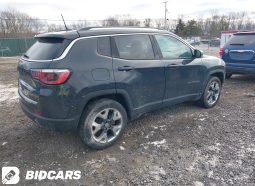
										2017 Jeep New Compass, Limited 4X4 full									
