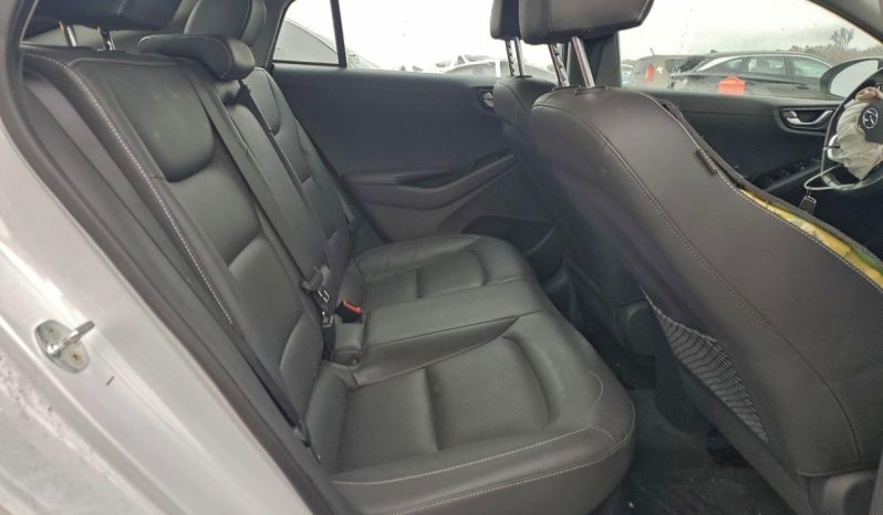 
								2017 Hyundai Ioniq full									