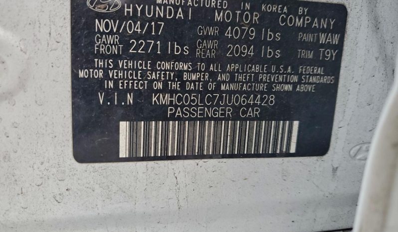 
								2017 Hyundai Ioniq full									