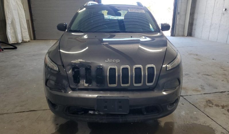 
								2017 Jeep Cherokee full									