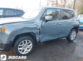 2018 Jeep Renegade, Latitude 4X4