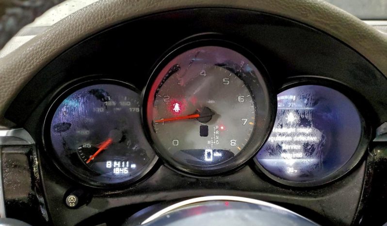 
								2017 Porsche Macan full									