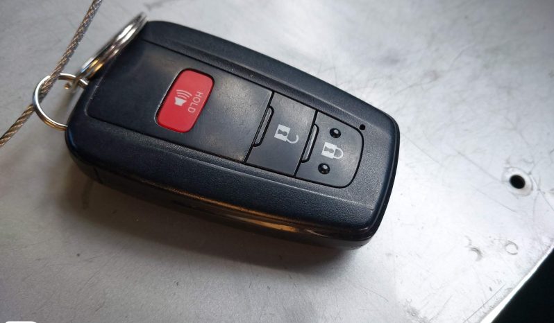 
								2019 Toyota Prius full									