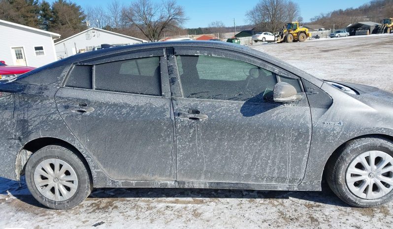 
								2019 Toyota Prius full									